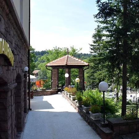 Jeravna Resort *